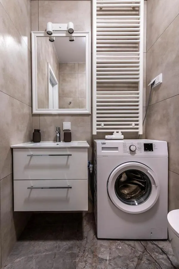 Golden Apartments Warsaw - Bright And Modern Apartments -Premium Building In Top Location- Solidarnosci