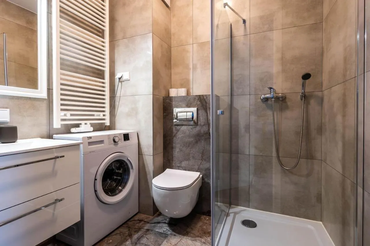 Golden Apartments Warsaw - Bright And Modern Apartments -Premium Building In Top Location- Solidarnosci
