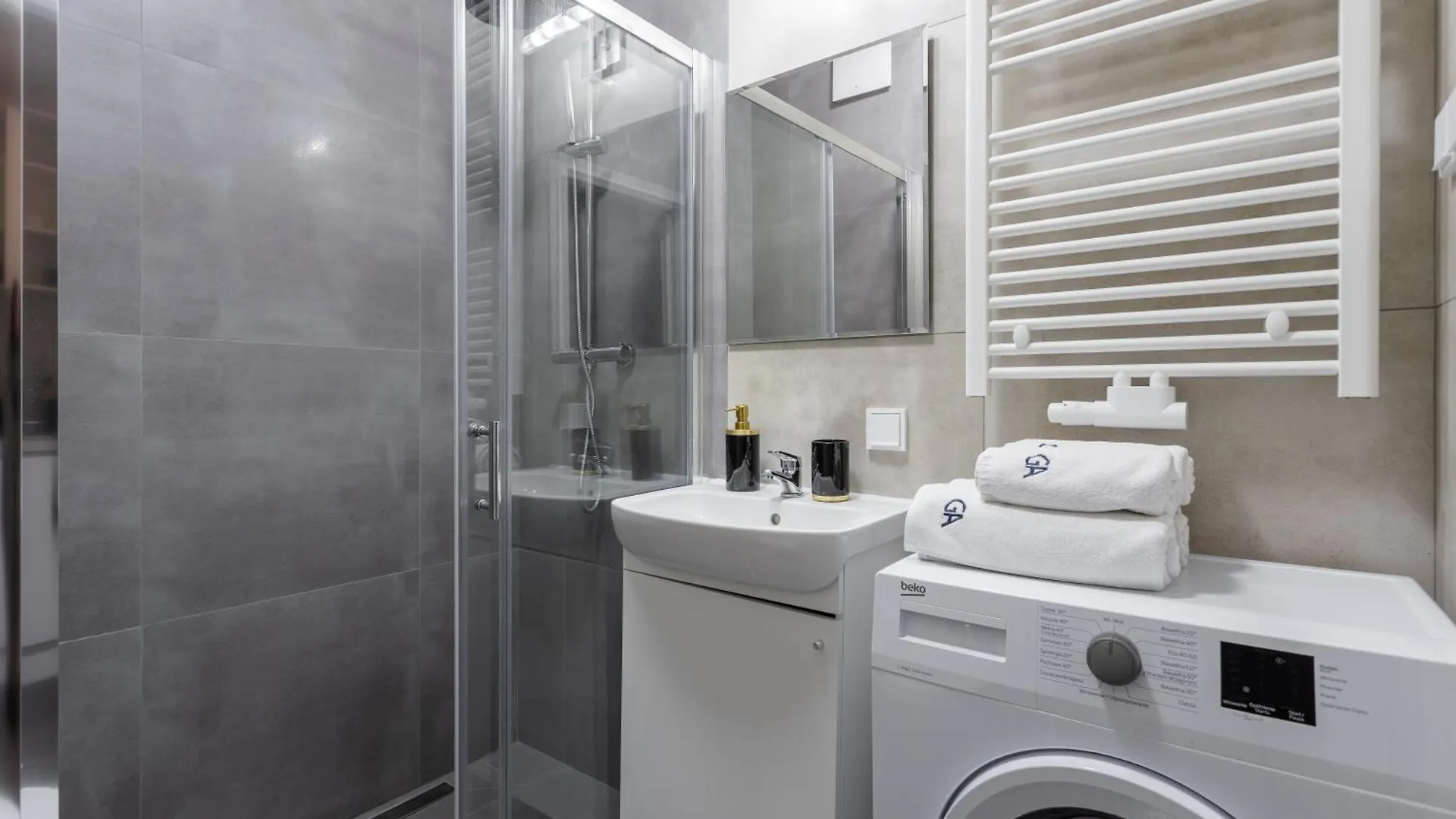 Golden Apartments Warsaw - Bright And Modern Apartments -Premium Building In Top Location- Solidarnosci 0*,