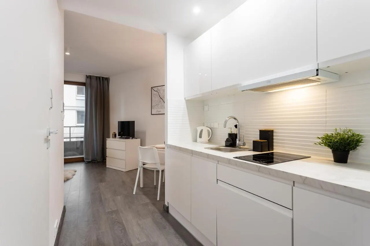 Golden Apartments Warsaw - Bright And Modern Apartments -Premium Building In Top Location- Solidarnosci Польша